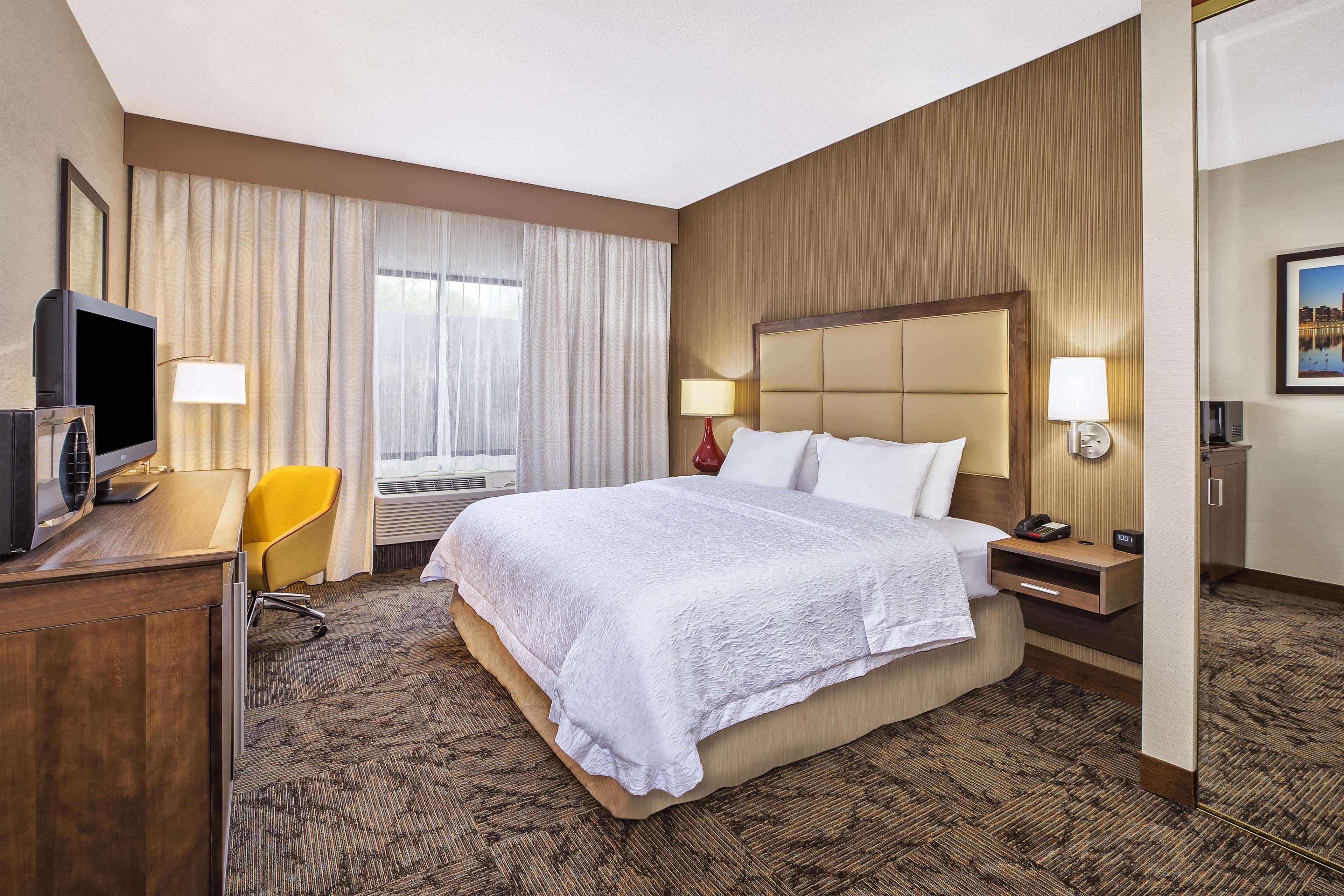 Hampton Inn Detroit/Belleville-Airport Area Extérieur photo