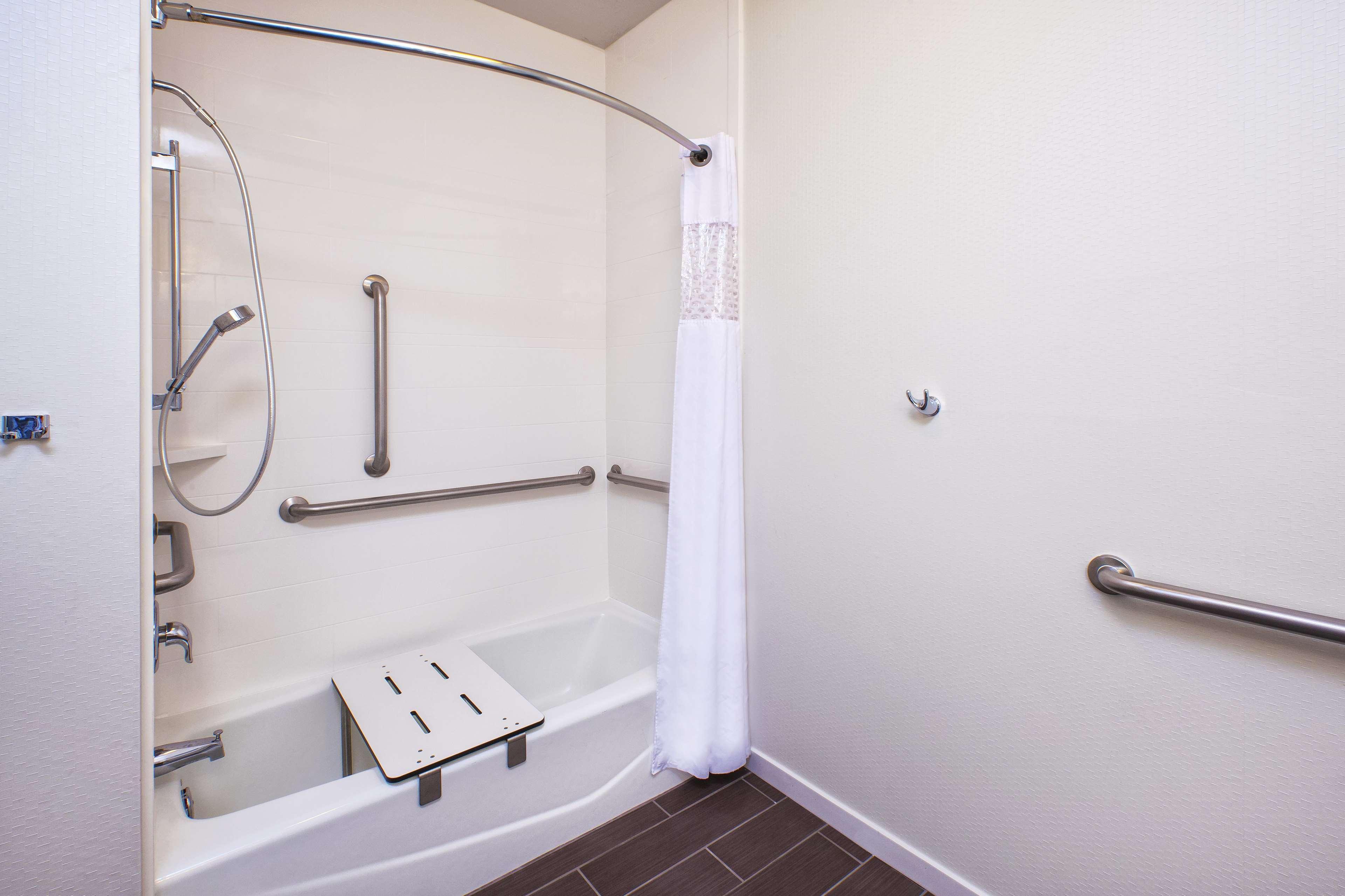 Hampton Inn Detroit/Belleville-Airport Area Extérieur photo