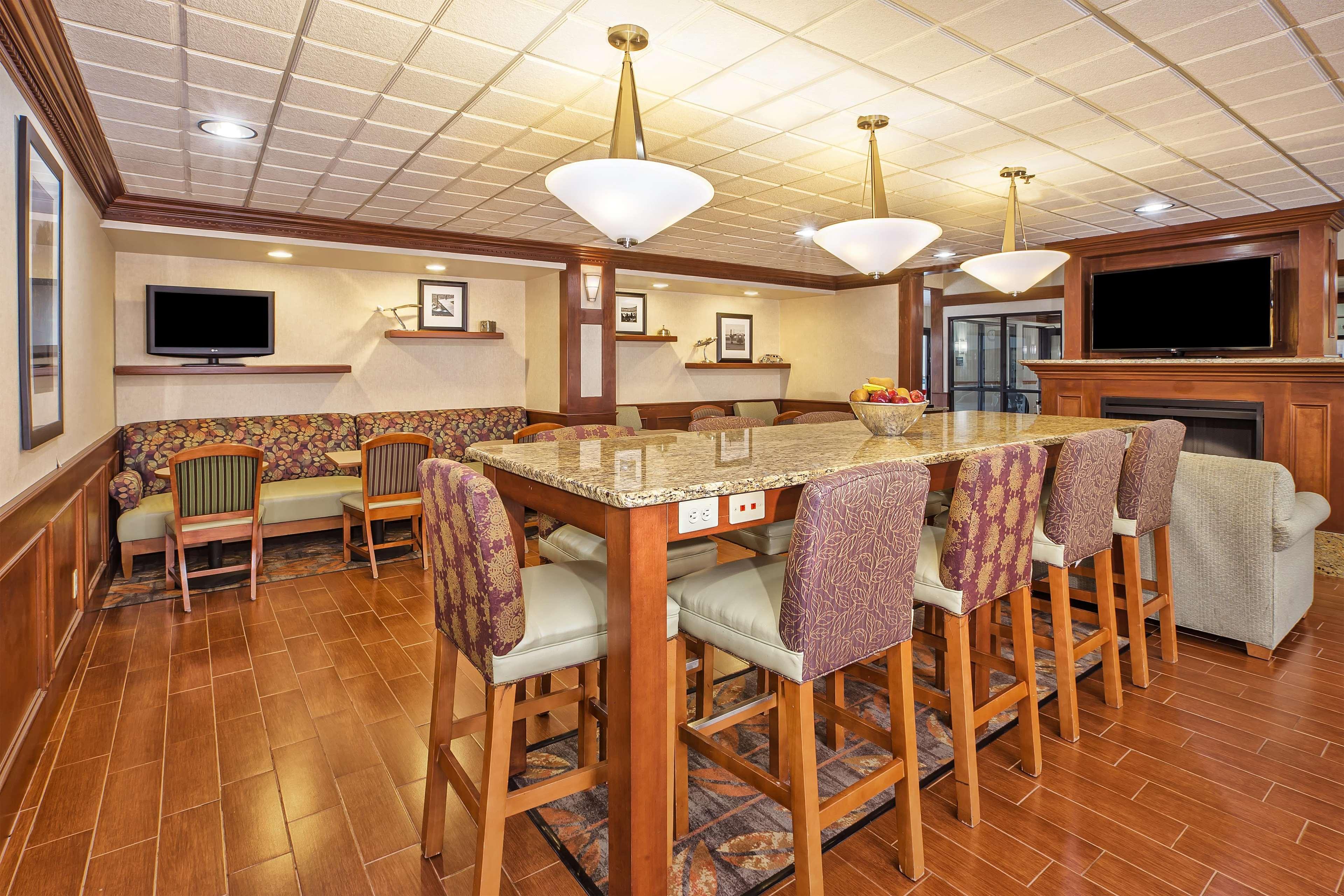 Hampton Inn Detroit/Belleville-Airport Area Extérieur photo