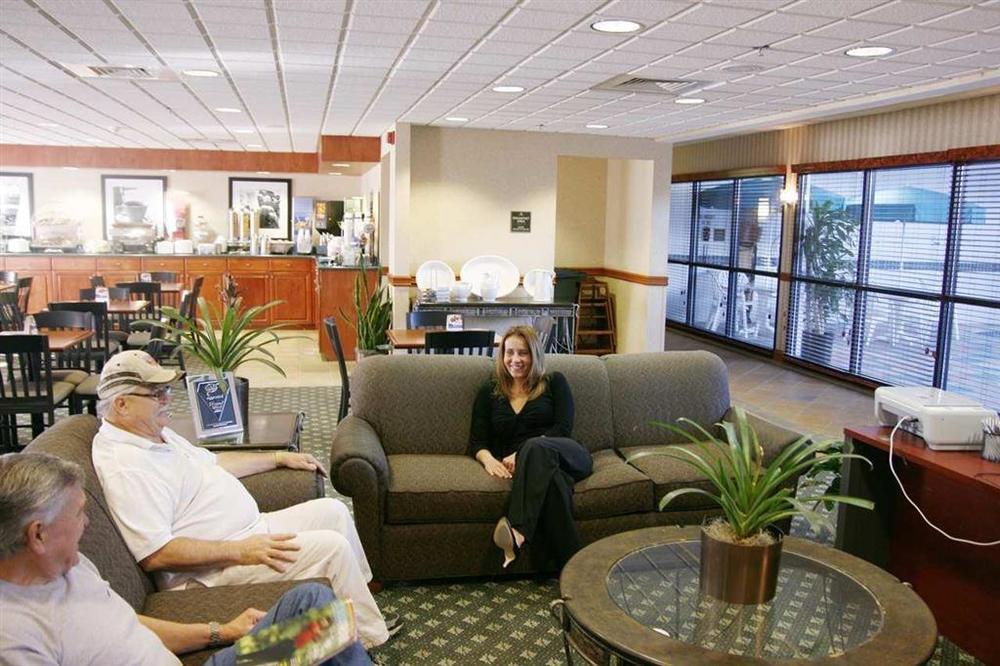 Hampton Inn Detroit/Belleville-Airport Area Intérieur photo
