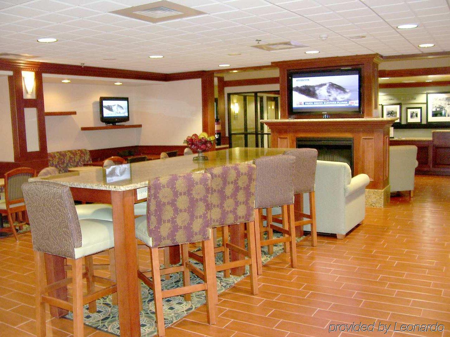 Hampton Inn Detroit/Belleville-Airport Area Extérieur photo