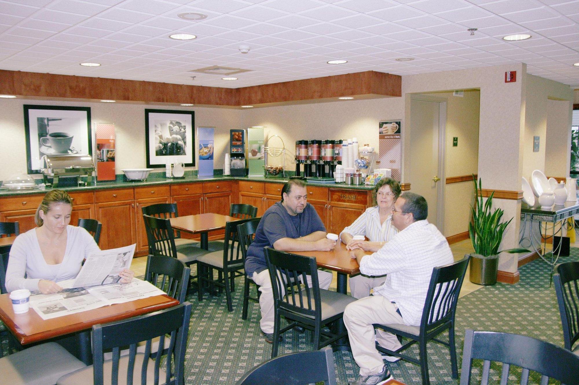 Hampton Inn Detroit/Belleville-Airport Area Extérieur photo